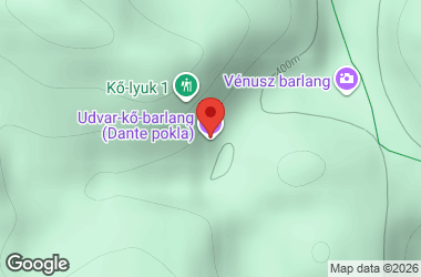 15. Kis-fennsík, Udvar-kő