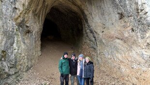 6 Höhlenbesichtigungen mit den Freiwilligen aus dem Kiskunság Nationalpark