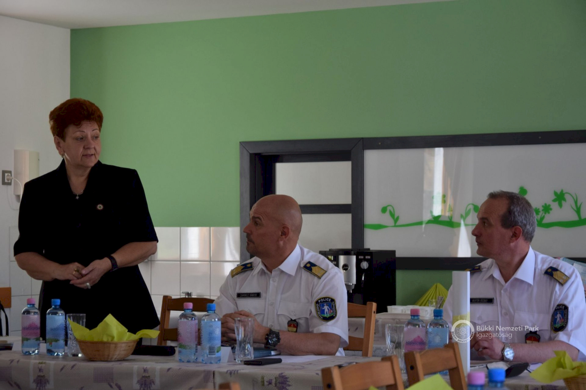 ASCII   Nograd MRfk Sajtoszolgalat          