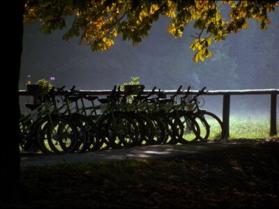 A Szalajka-völgyi kerékpárkölcsönzőt a "Zöld biciklikkel" indította útjára a Bükki Nemzeti park Igazgatóság 26 évvel ezelőtt.