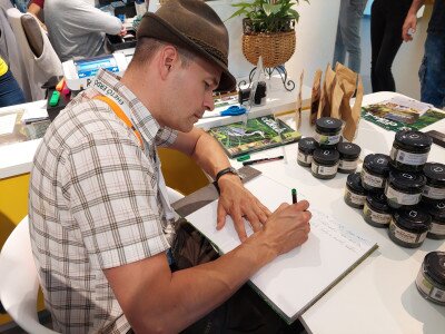 20240615_160238_1920