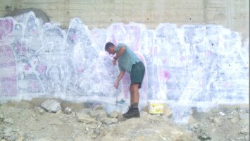 Graffiti eltávolítása védett területen