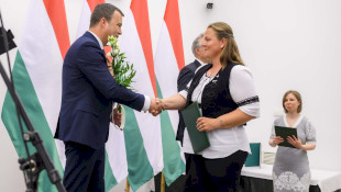 Miniszteri Elismerő Oklevelet vehettek át kollégáink