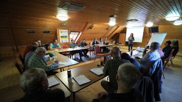 RestPoll – Műhelybeszélgetés a beporzókról Poroszlón