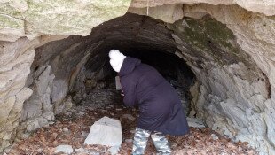 Téli Fatörzsbarlang túra egy ősvilág felvidéki oldalára