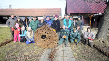 Venyigéből otthon: összefogás a gólyákért a Holt-Tisza partján